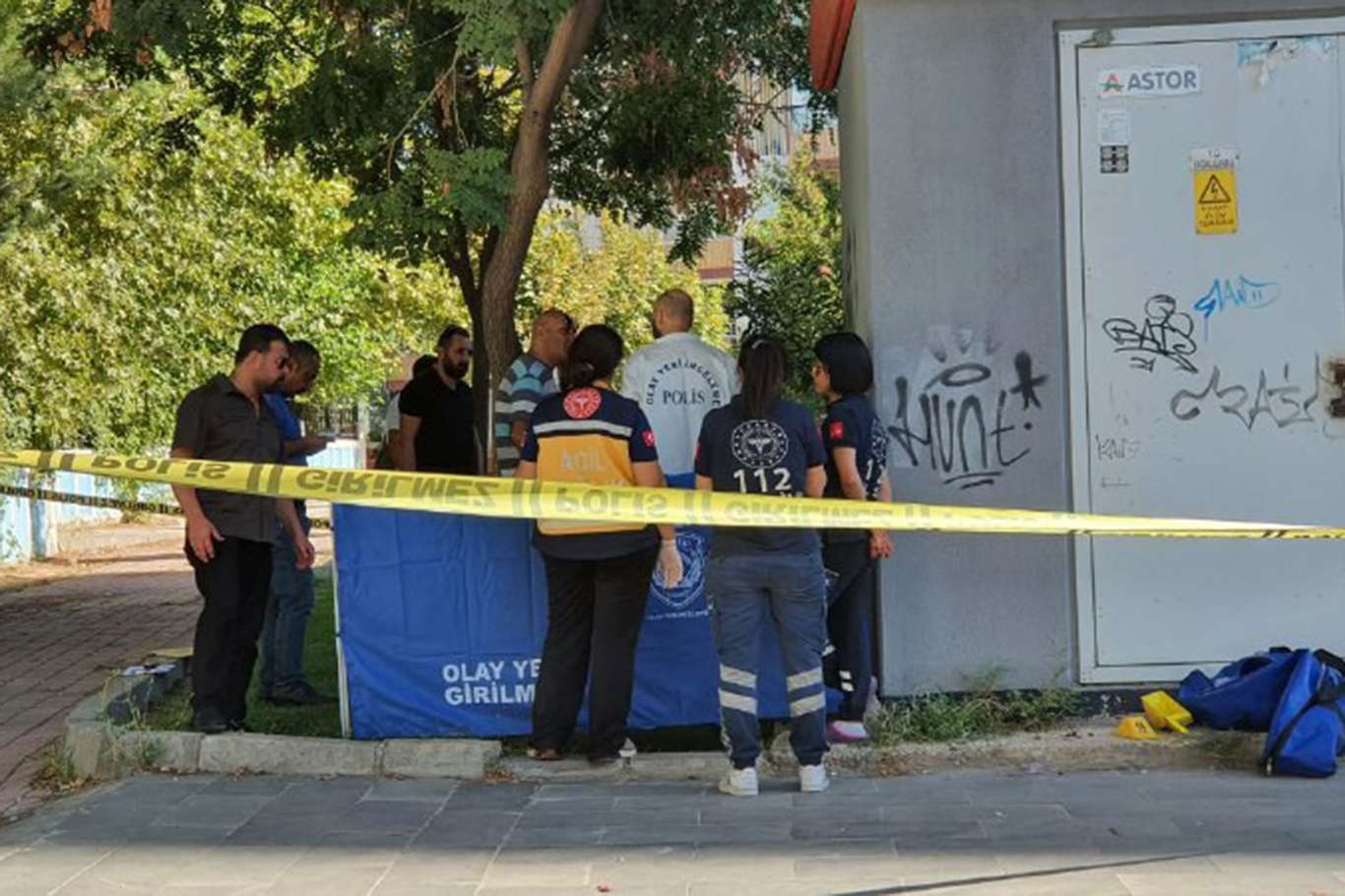 Diyarbakır'da park alanında ceset bulundu Diyarbakır'da park alanında ceset bulundu